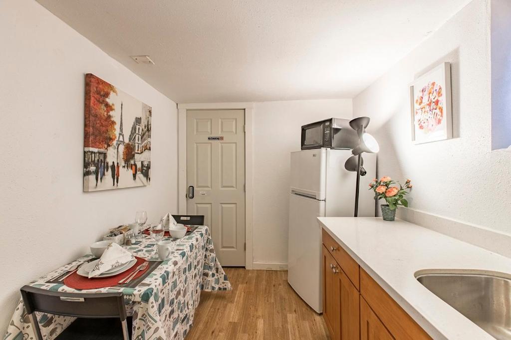 Seattle Urban Village- Unit B- Lago Vista- Lake Union- Sleeps 6 ภายนอก รูปภาพ