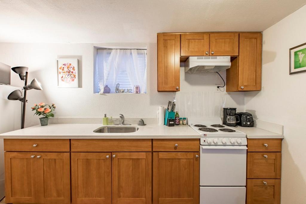 Seattle Urban Village- Unit B- Lago Vista- Lake Union- Sleeps 6 ภายนอก รูปภาพ